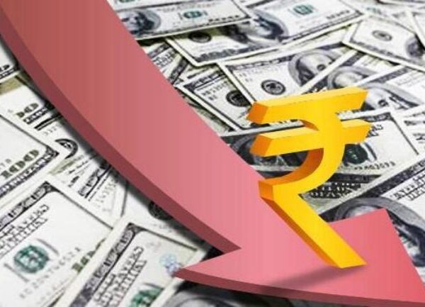 Rupee: રૂપિયો ડોલર સામે ઘટી 83.33ના રેકોર્ડ તળિયે, જાણો આગામી રણનીતિ