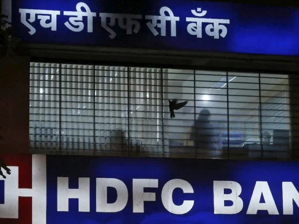 Stock Watch: HDFC Bankનો શેર આજે વધુ 4 ટકા સુધી તૂટી વાર્ષિક તળિયાની નજીક પહોંચ્યો