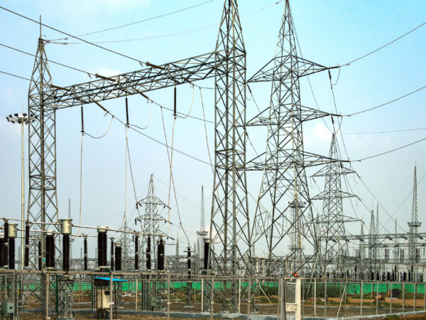 અદાણી એનર્જીની C&I વ્યવસાયને 10 ગણો વધારવાની મહત્વપૂર્ણ યોજના  