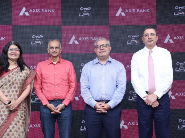 AXIS BANKએ ફ્રીચાર્જ દ્વારા સંચાલિત UPI પર ભારતની પહેલી ગોલ્ડ આધારિત ક્રેડિટ રજૂ કરી