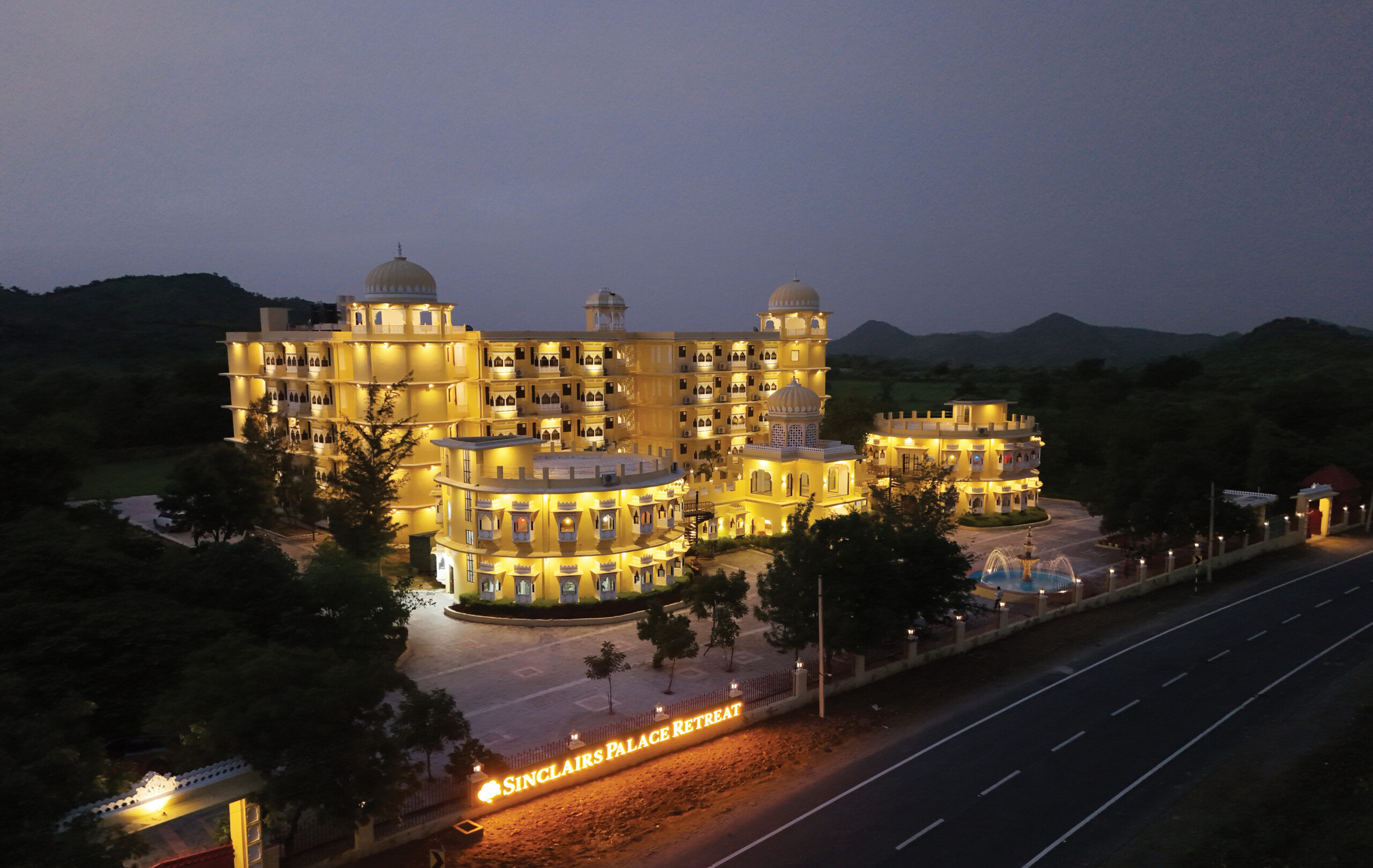 સિનક્લેરસ હોટેલ્સ રજુ કરે છે Sinclairs Palace Retreat