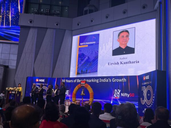 પુસ્તક પરીચયઃ “NIFTY પેનોરમા” એટલે શેરબજારના રસિયાઓને જાણીતા લેખક ઉર્વીશ કંથારિયાએ પિરસેલું અવનવું વાંચન વ્યંજન