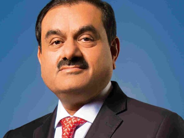 વિશ્વના ધનિકોમાં ગૌતમ અદાણીની ગગનચુંબી છલાંગ: $100 અબજની ક્લબમાં વાપસી, બિલ ગેટ્સને પછાડી 17માં સ્થાને