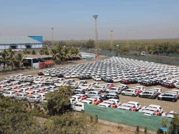 અદાણી મુન્દ્રા પોર્ટે સર્જ્યો નેશનલ રેકોર્ડ: એક જ જહાજમાં ૬,૦૦૮ કારની નિકાસ